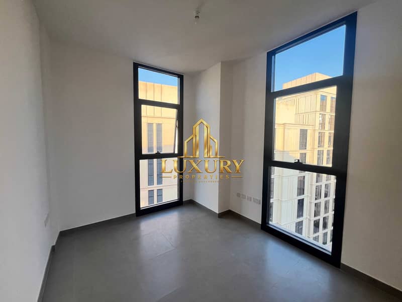 8 Stunning 1BHK with Pool View for Yearly Rent in Al Mamsha, Sharjah – AED 42,500
