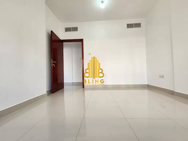 8 869090007-1066x800. webp