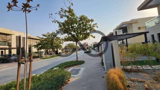 3 Bedroom Villa for Rent in DAMAC Hills, Dubai - Corner Unit | 3BR + Maid | Ready To Move-In