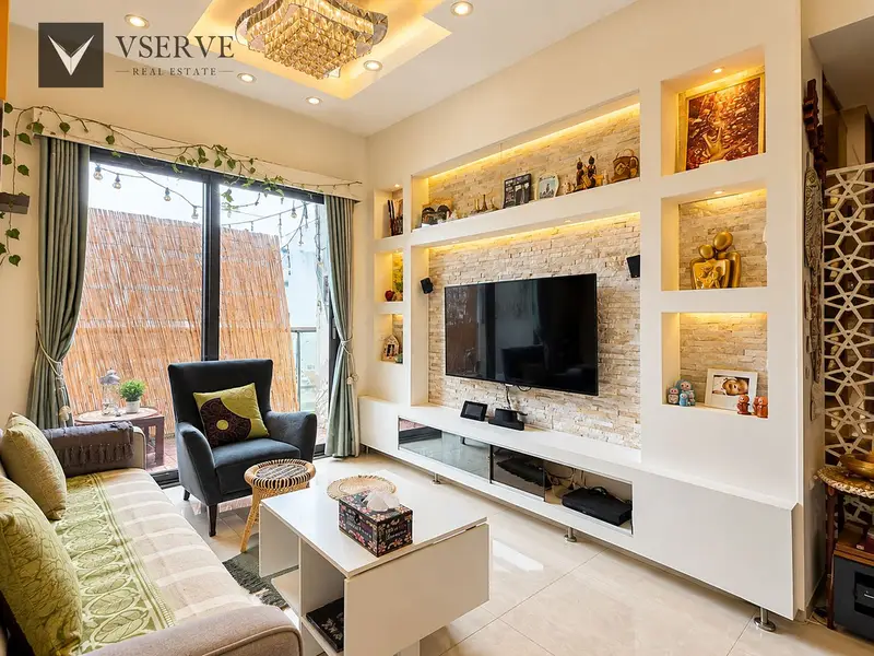 Upgraded Fully Furnished | Investor Deal | Premium Location