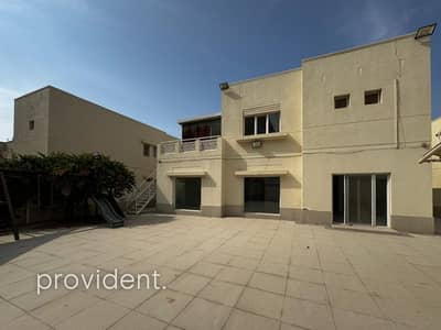 4 Bedroom Villa for Rent in The Meadows, Dubai - Upgraded I 4- Bedroom I Vacant