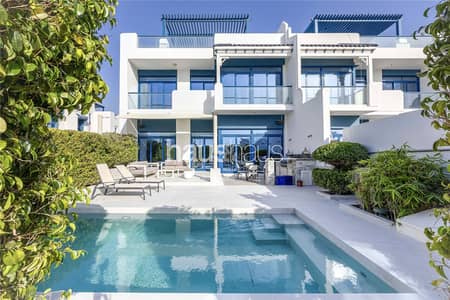 5 Bedroom Townhouse for Rent in Palm Jumeirah, Dubai - Upgraded | Rare property | Private pool | Beach