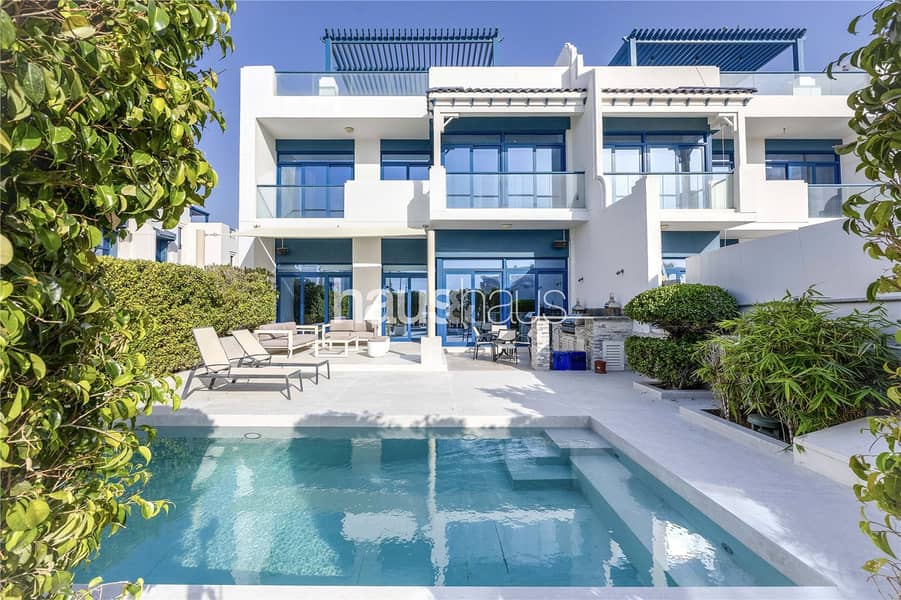 Upgraded | Rare property | Private pool | Beach Upgraded | Rare property | Private pool | Beach