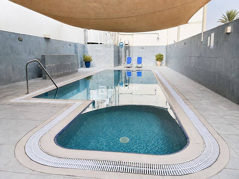 12 Swimming Pool Photo. png