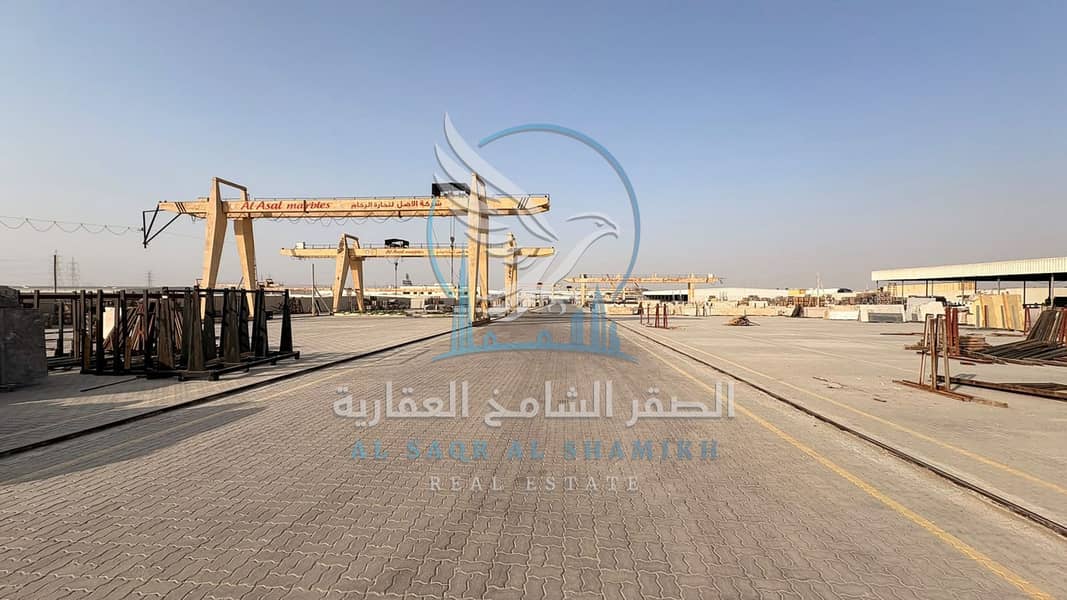 2 yard-for-rent-sajaa-property-06. jpg