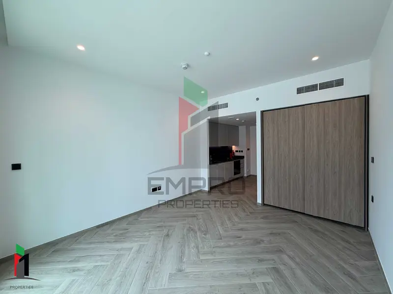 Burj Khalifa View | Spacious Unit | Prime location