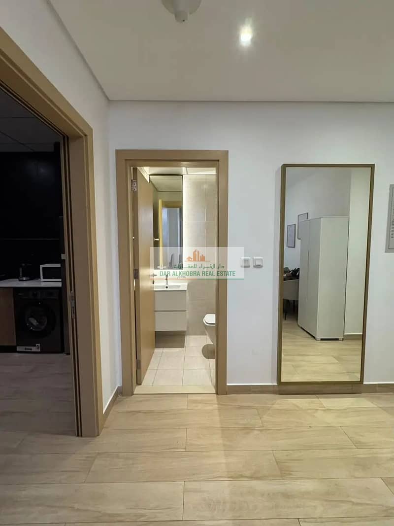 9 873376637-1066x800. webp