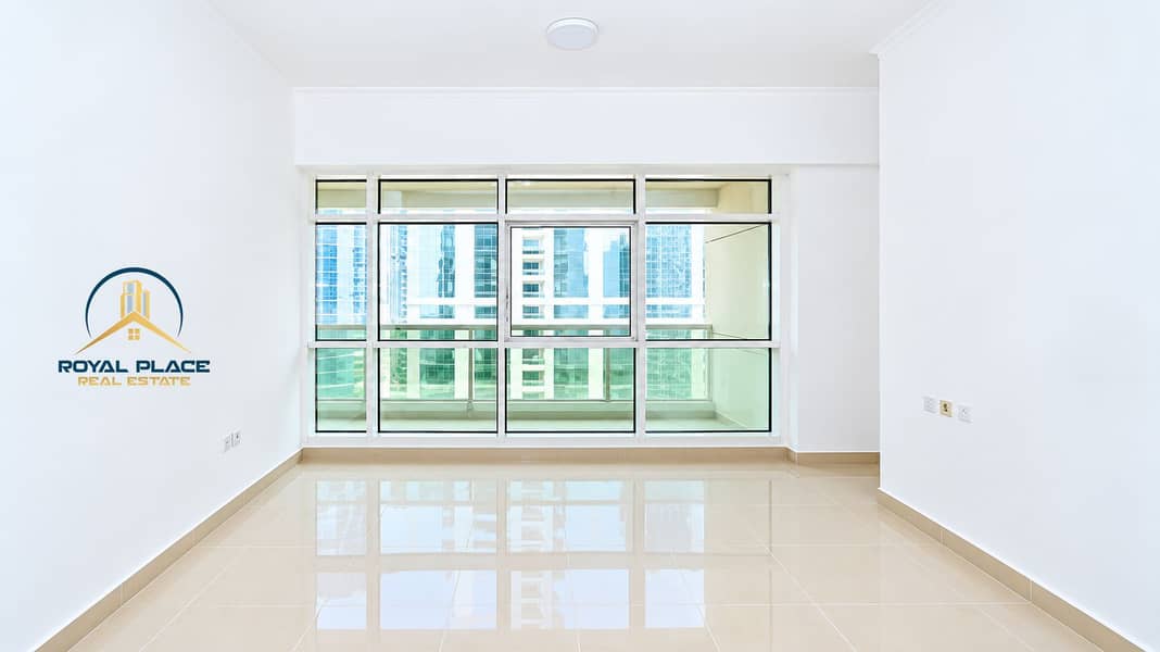 2 Bright Minimalist Room with City Views. png