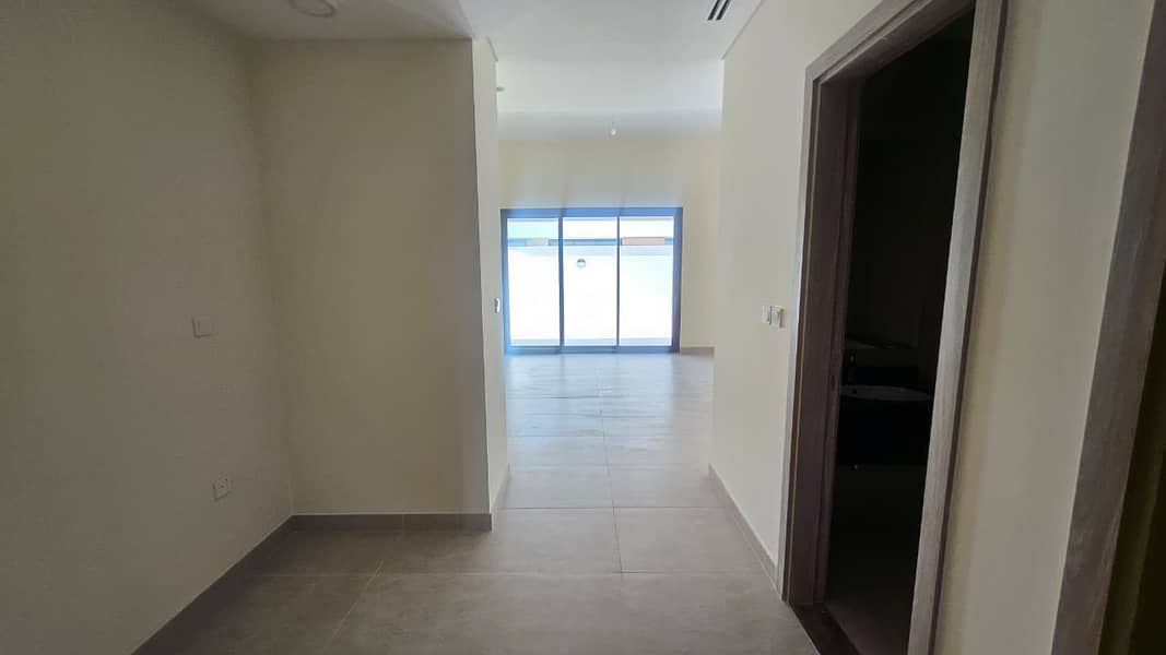 4 WhatsApp Image 2026-10-14 at 9.36. 43 AM (3). jpeg