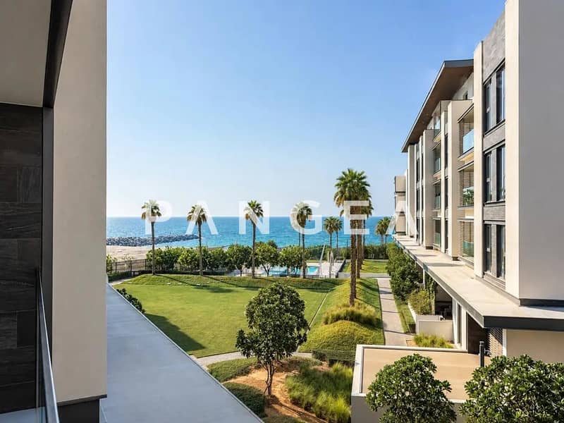 Upgraded | Beach Access | 5 Star Amenities