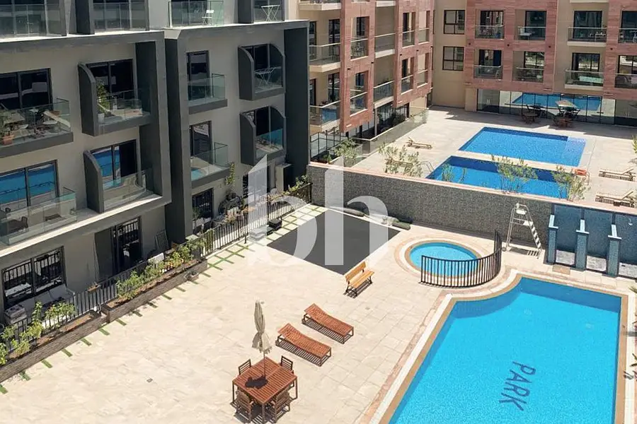 Flexible term |Unfurnished |W/ Balcony and parking
