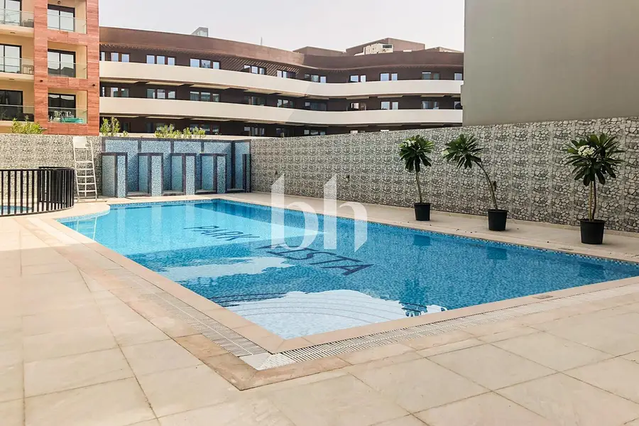 Flexible term |Unfurnished |W/ Balcony and parking