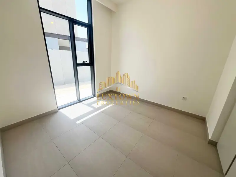 Brand New-Corner-Huge Garden-Premium Location