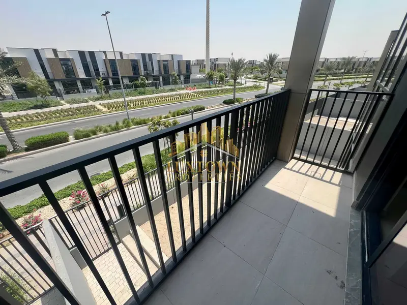 Brand New-Corner-Huge Garden-Premium Location