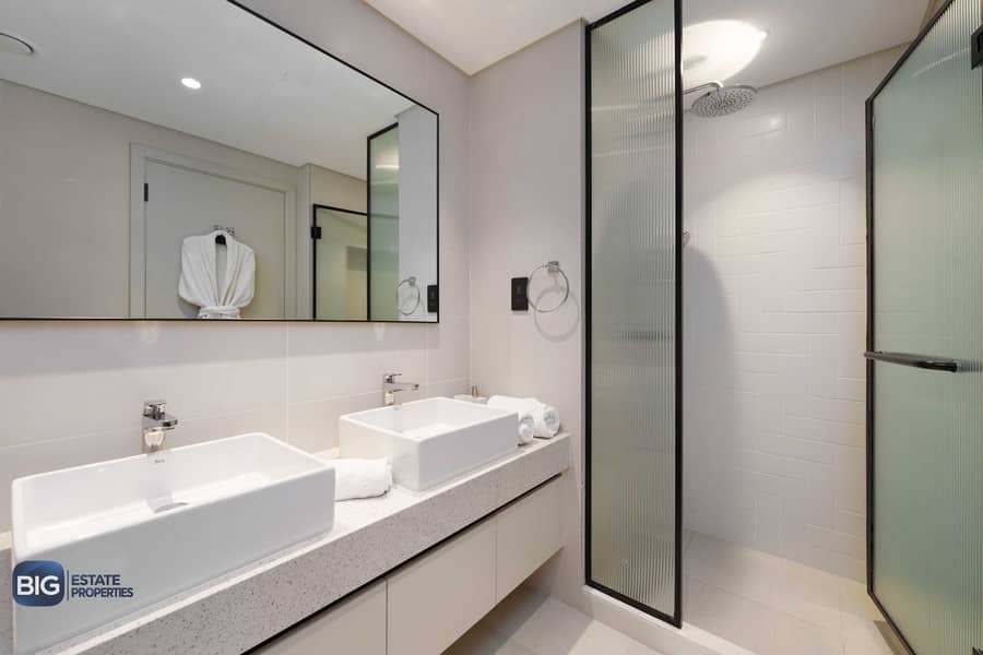 16 Bedroom 1-Bathroom 1(1). jpg
