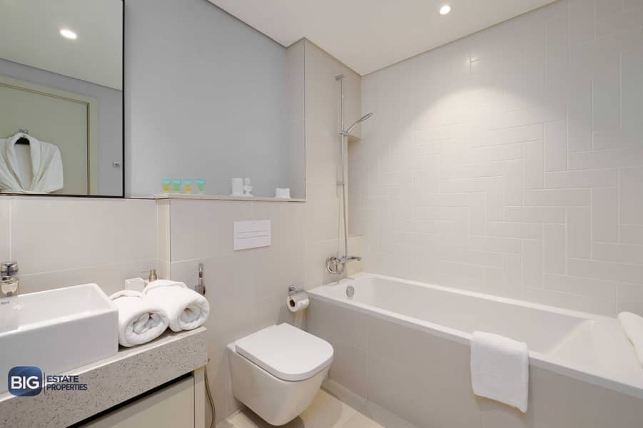 18 Bedroom 2-Bathroom 2(1). jpg