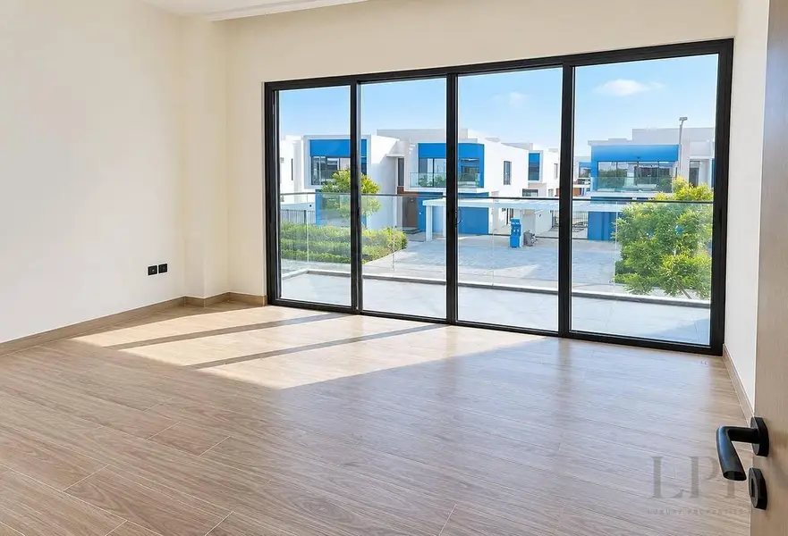 Single Row | Pool and Park Side | Prime Location