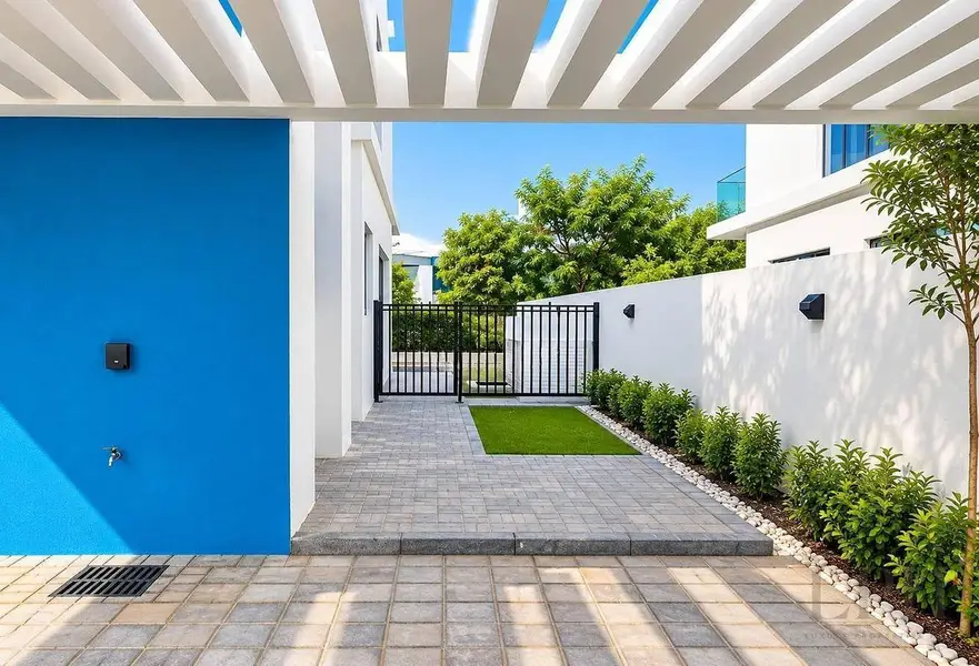 Single Row | Pool and Park Side | Prime Location