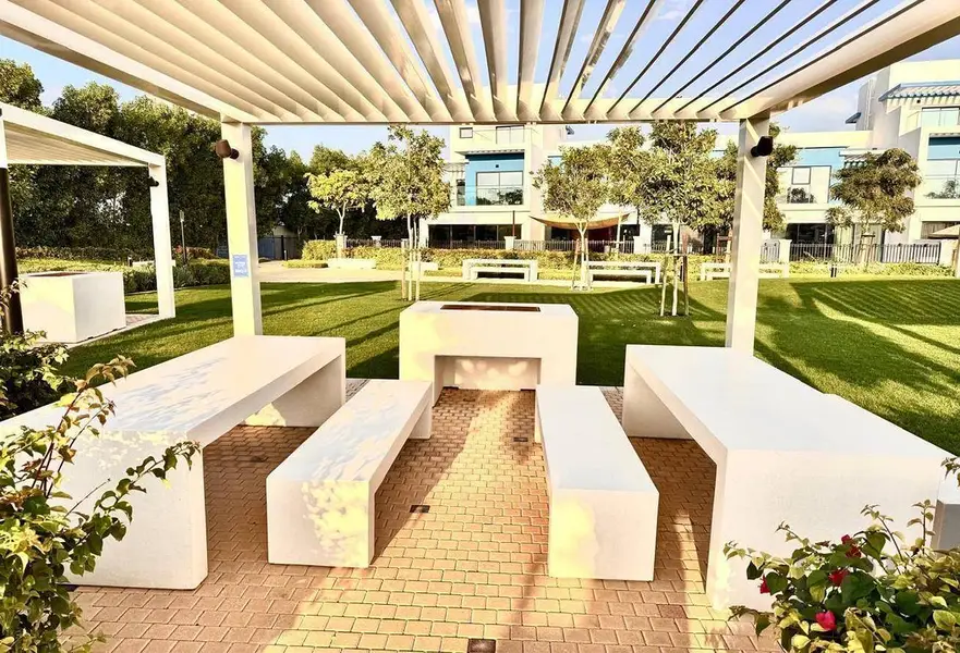 Single Row | Pool and Park Side | Prime Location