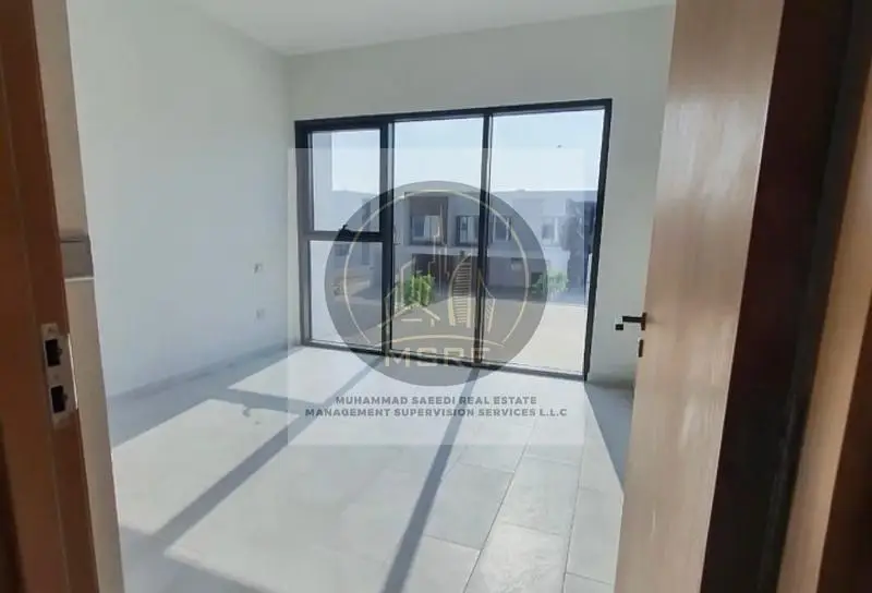 Spacious 3BR Villa | La Rosa 6 | Garden & Community Views