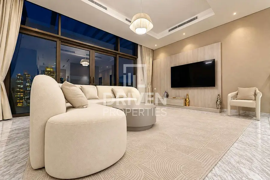 Furnished and Upgraded | Turnkey | on Greenbelt