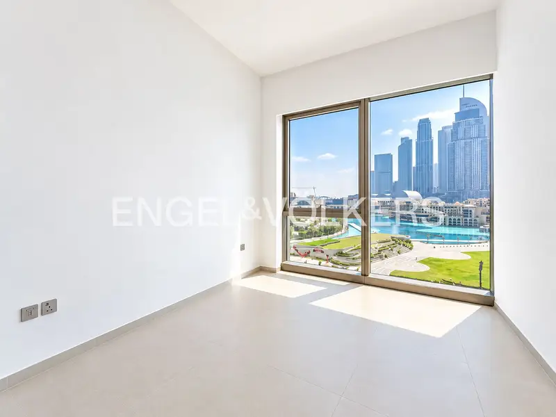 Burj & Fountain Views | Luxury Living