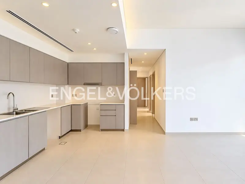 Burj & Fountain Views | Luxury Living