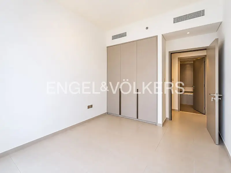 Burj & Fountain Views | Luxury Living