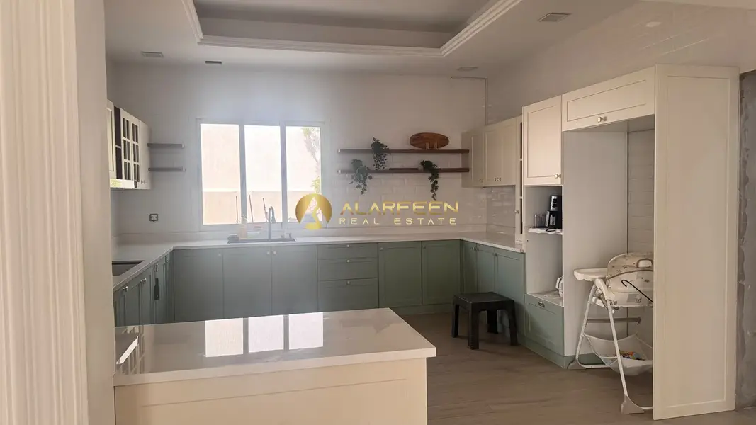 Luxury Living | 5 BR Villa | Prime Location