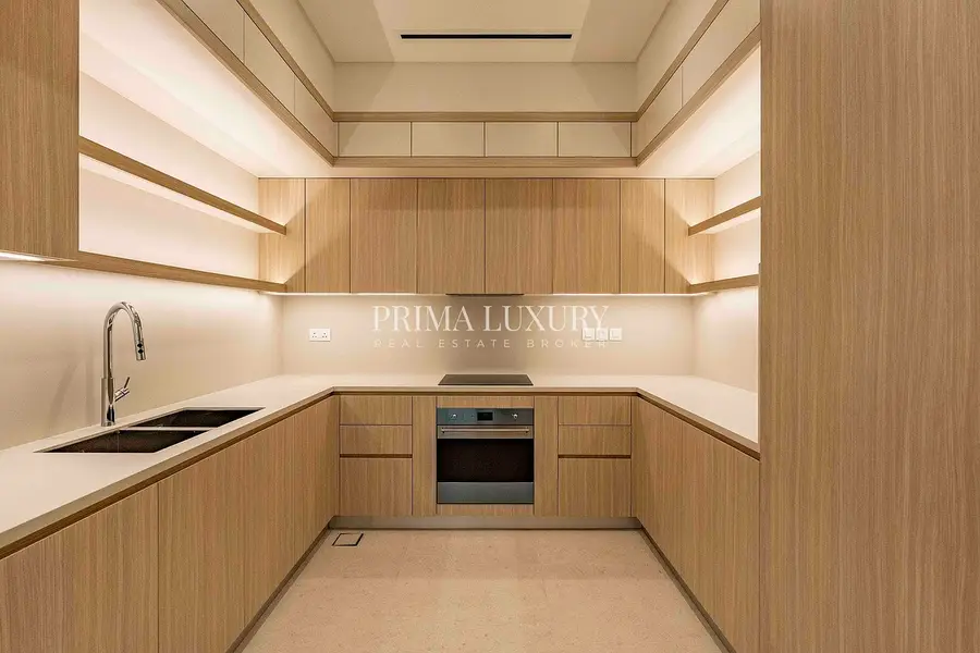 High Ceiling | Canal View | Luxury 2BR Simplex