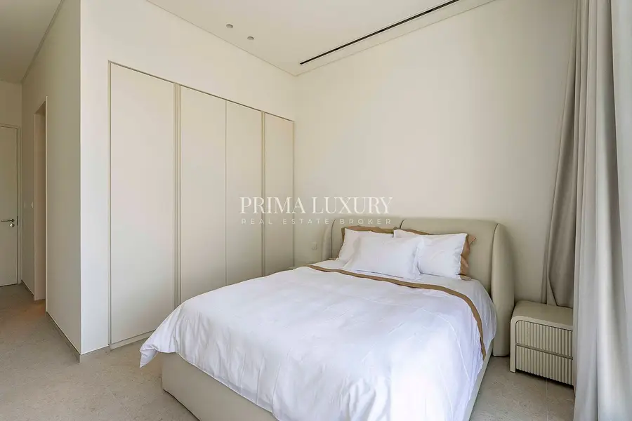 High Ceiling | Canal View | Luxury 2BR Simplex