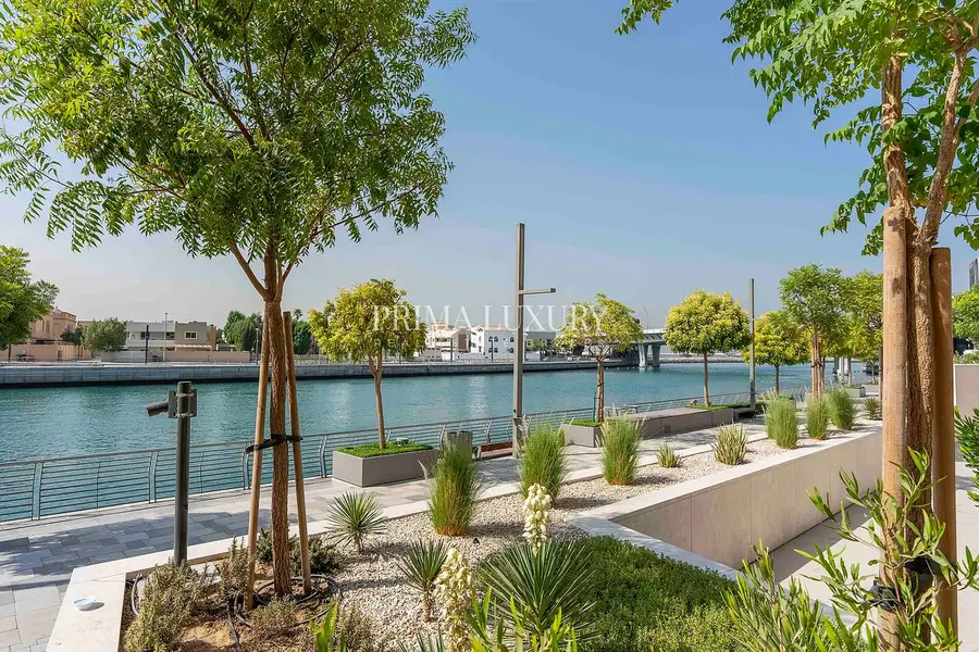 High Ceiling | Canal View | Luxury 2BR Simplex