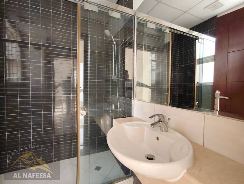 14 07ed0d37-7198-4850-b3bd-ee2215de87b2. jpg