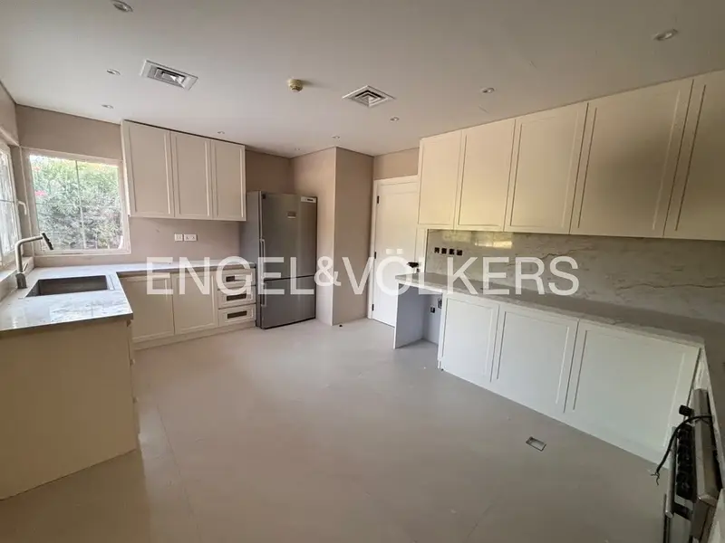 Fully Upgraded | Modern | Private Chilled Pool