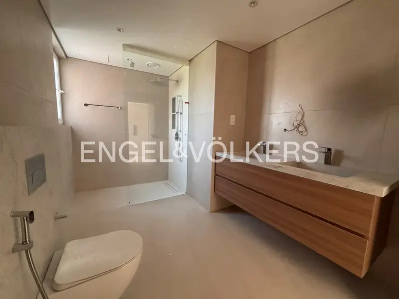 Fully Upgraded | Modern | Private Chilled Pool