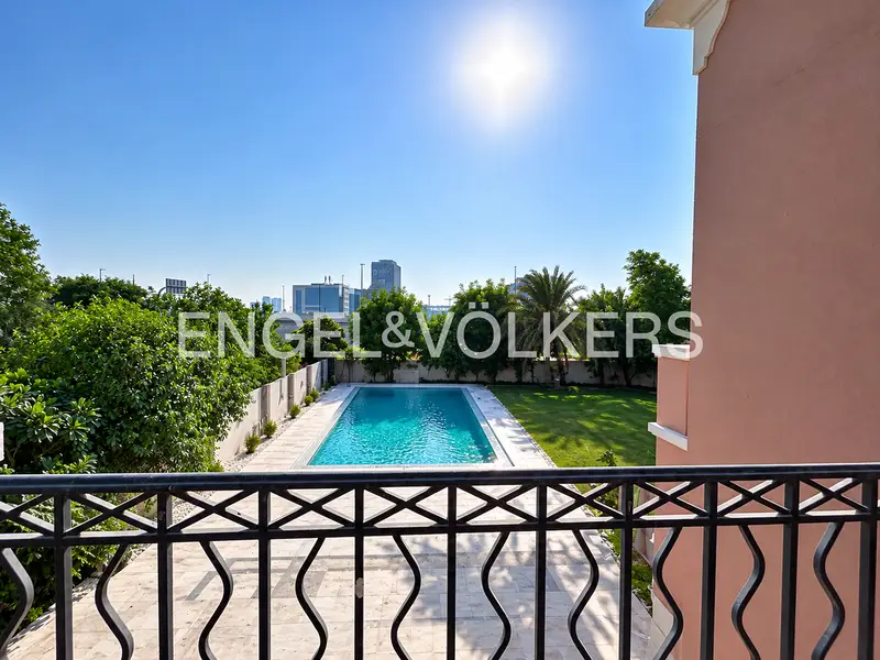 Fully Upgraded | Modern | Private Chilled Pool