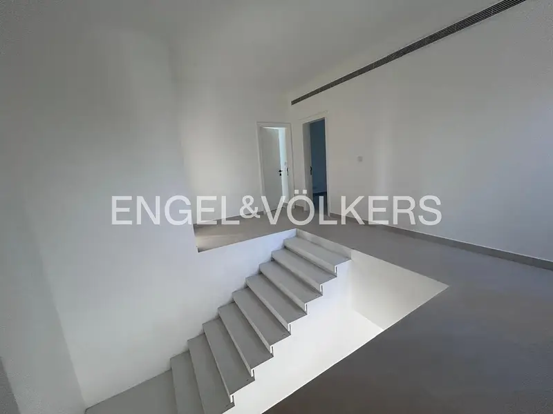 Fully Upgraded | Modern | Private Chilled Pool