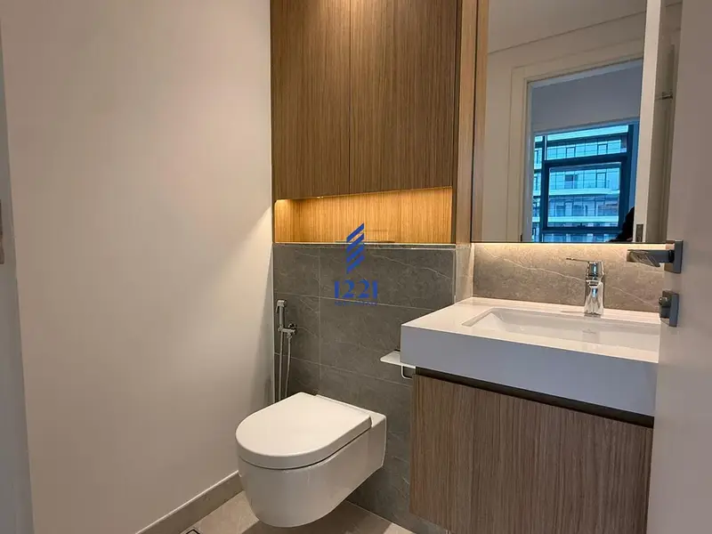 CONTEMPORARY LIVING | SPACIOUS | UNFURNISHED
