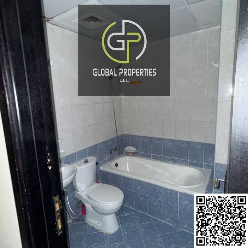 10 Beige Simple Buy 1 Get 1 Instagram Post (19). png