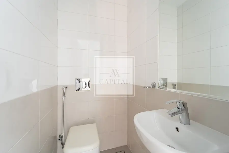 Prime Location | Amazing 1 BR | Full Sea View