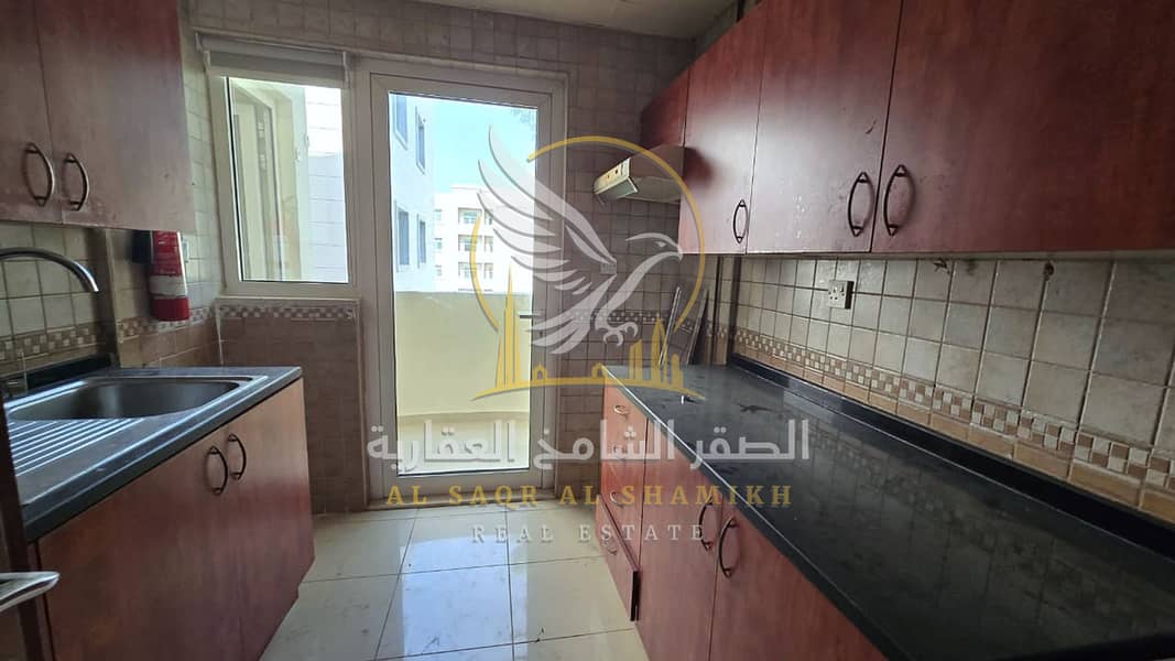 10 غرفة-وصالة-للا-يجار-1-غرف-القليعة-الشارقة-مطبخ-yt-001-03. jpg