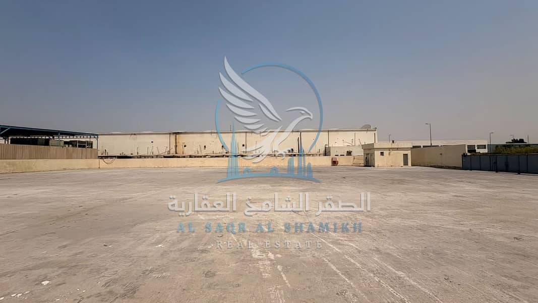 7 yard-for-rent-al-sajja-property-09. jpg