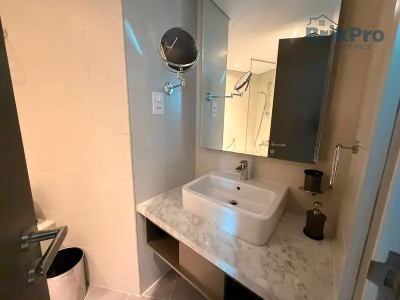 Canal View | Furnished 2BR Apartment | Prime Location I Near Downtown