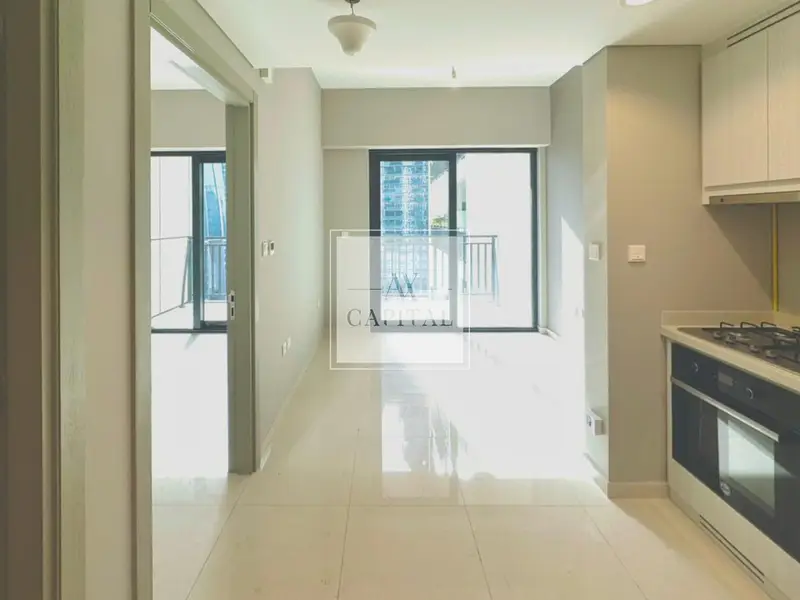 With Kitchen Appliances | Ready to Move | Modern
