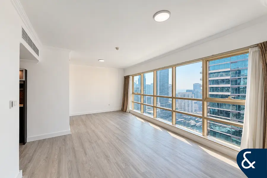 Large 1 Bedroom | Upgraded | Marina View