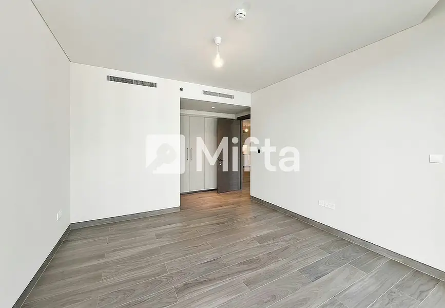 5% Commission | 2 BR | Waterfront Luxury Living