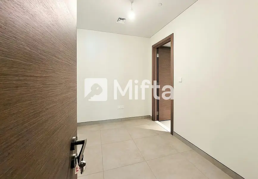 5% Commission | 2 BR | Waterfront Luxury Living