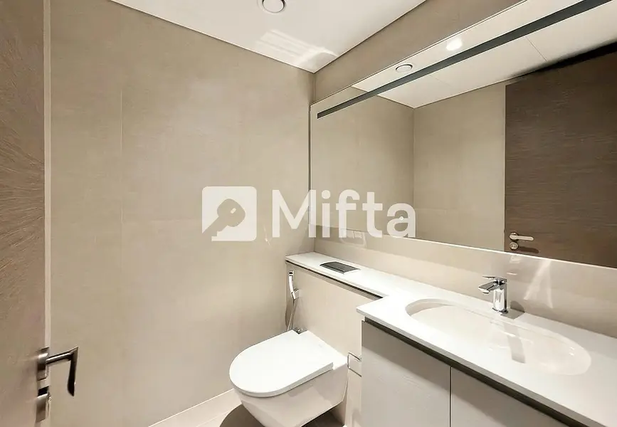 5% Commission | 2 BR | Waterfront Luxury Living