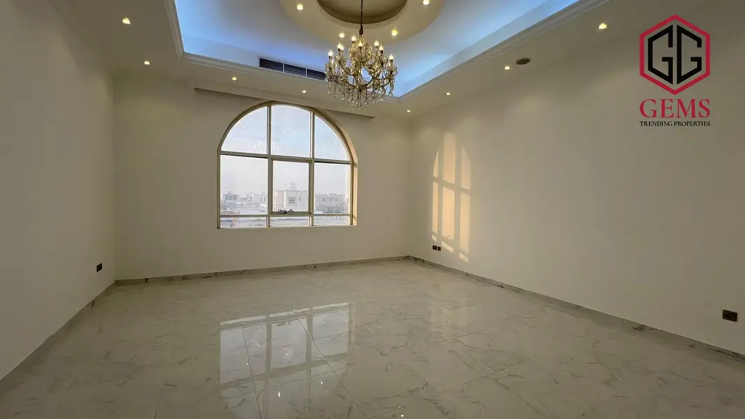 HIGH-END FINISHING | BRIGHT & AIRY | GARDEN