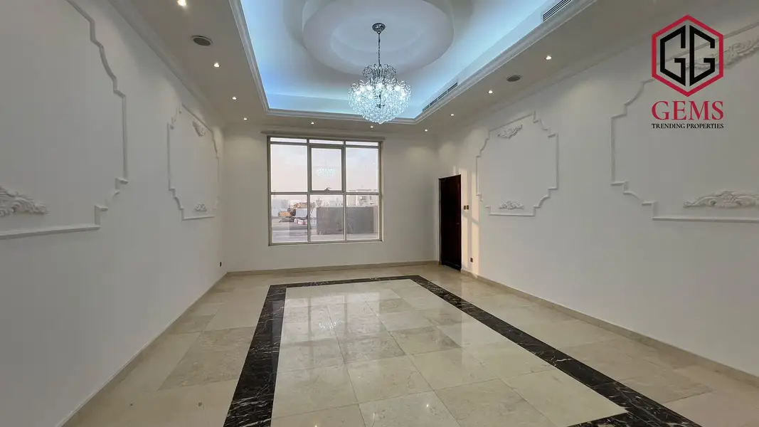HIGH-END FINISHING | BRIGHT & AIRY | GARDEN